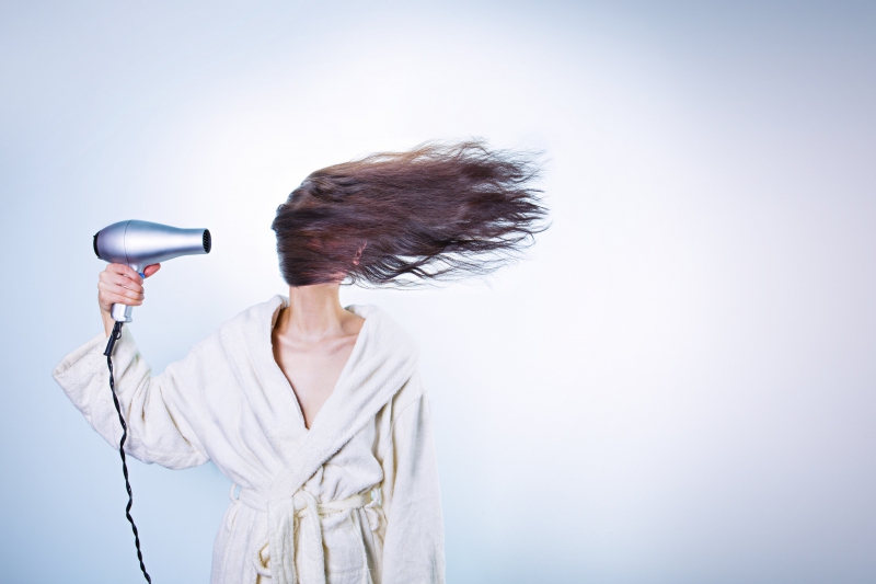 salon-coiffure-LIEUCHE-min_woman-586185